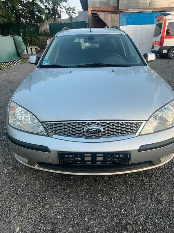 Silber Gebraucht 2004 Ford Mondeo Ghia Kombi | 1.799 € (Fairer Preis) - Bild 1/4