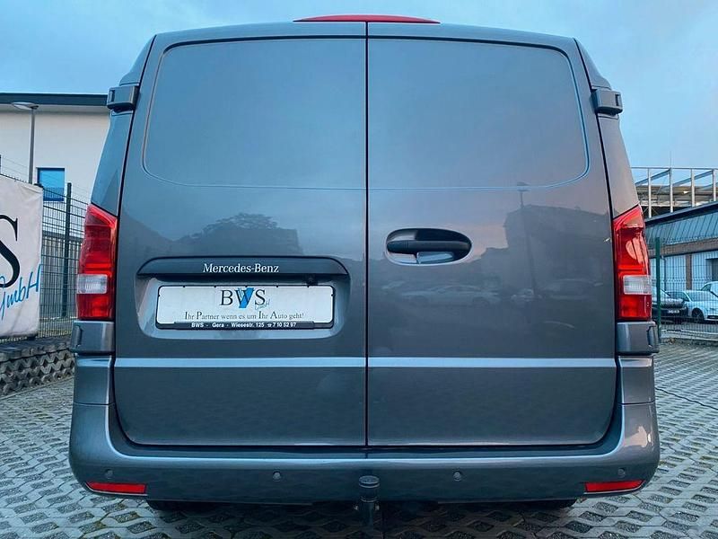 Gebraucht Mercedes Vito 163 PS (119 kW) 2021 Grau Van