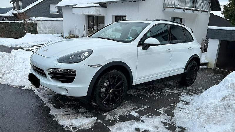 Weiß Gebraucht 2014 Porsche Cayenne S SUV | 28.900 € - Bild 1/4