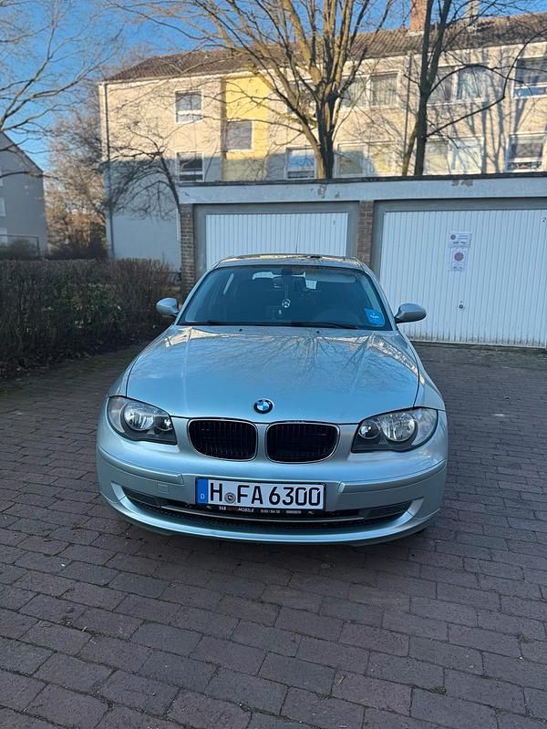 Gebraucht BMW 118 143 PS (105 kW) 2007 Blau Kleinwagen