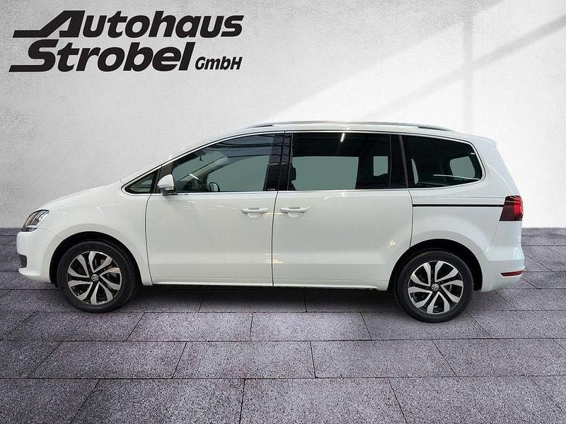 Gebraucht VW Sharan Active 150 PS (110 kW) 2021 Pure white Van / Kleinbus