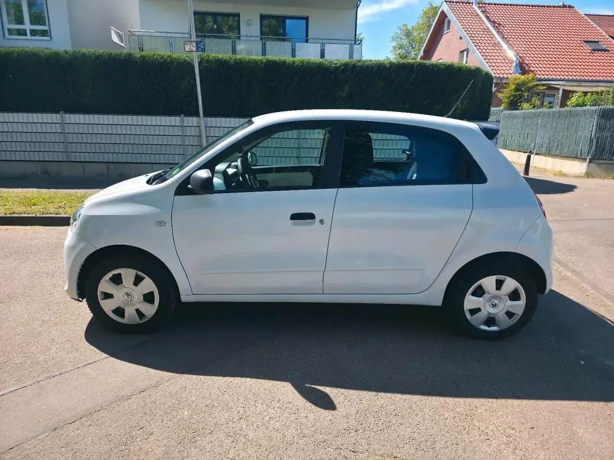 Używany Renault Twingo 70 KM (51 kW) 2016 Biały Hatchback
