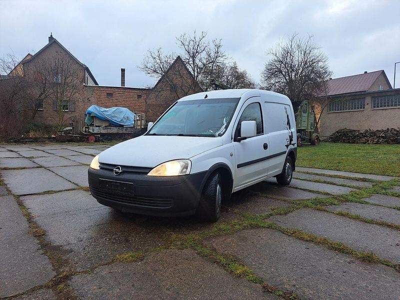 Gebraucht Opel Combo 90 PS (66 kW) 2004 Weiß Van / Kleinbus