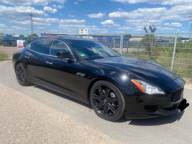 Schwarz Gebraucht 2015 Maserati Quattroporte Limousine | 14.999 € - Bild 1/4