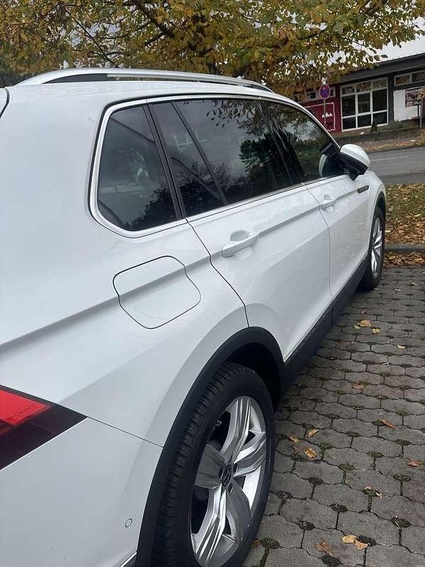 Gebraucht VW Tiguan Elegance 150 PS (110 kW) 2021 Weiß SUV