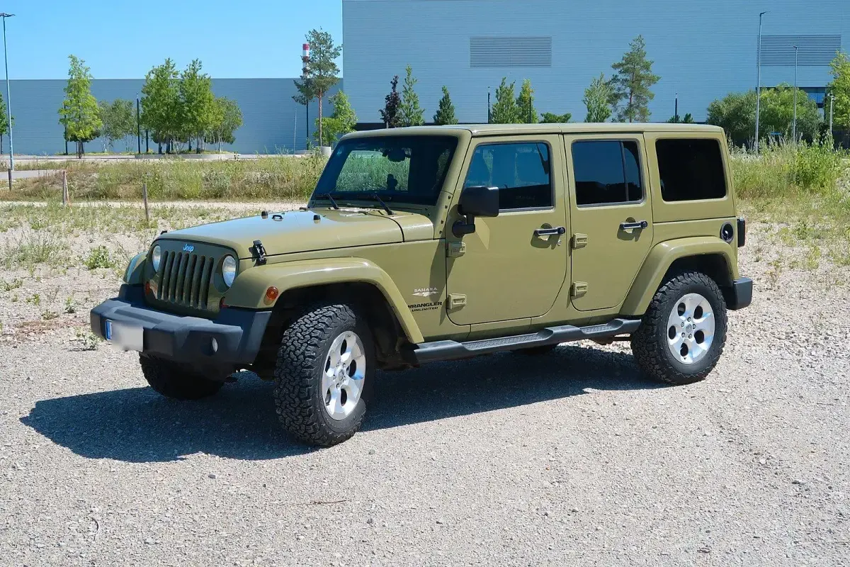 Gebraucht Jeep Wrangler Unlimited Sahara 200 PS (147 kW) 2013 Grün SUV