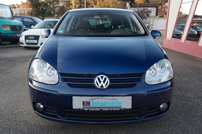 Gebraucht VW Golf V United 140 PS (102 kW) 2008 Blau Kleinwagen