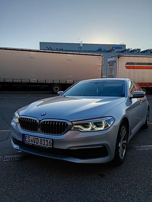 Gebraucht BMW 530 252 PS (185 kW) 2017 Silber Limousine