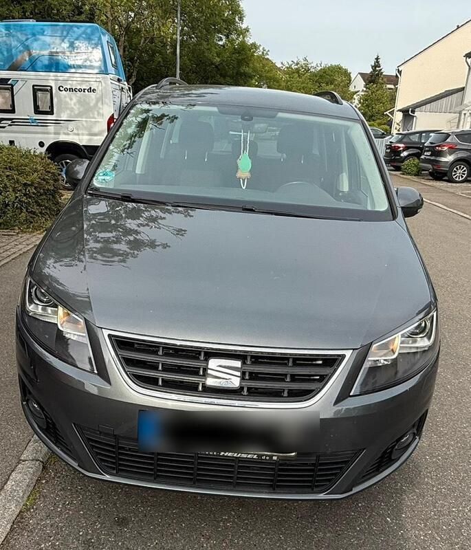 Silber Gebraucht 2017 Seat Alhambra Van / Kleinbus | 19.800 € (Guter Preis) - Bild 1/4