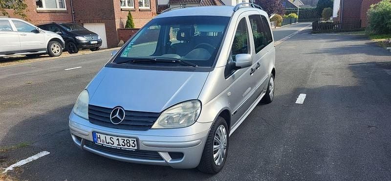 Silber Gebraucht 2003 Mercedes Vaneo Van / Kleinbus | 1.250 € (Superpreis) - Bild 1/4