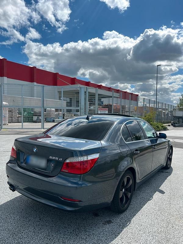 Second-hand BMW 525 197 CP (144 kW) 2008 Gri Berlinǎ