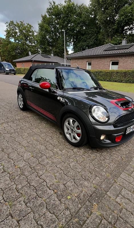 Grau Gebraucht 2012 Mini John Cooper Works Cabriolet Cabrio | 9.400 € - Bild 1/4