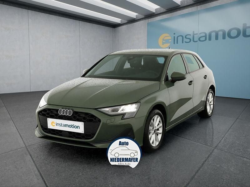 Neu Audi A3 Sportback 150 PS (110 kW) 2025 Grün Kleinwagen