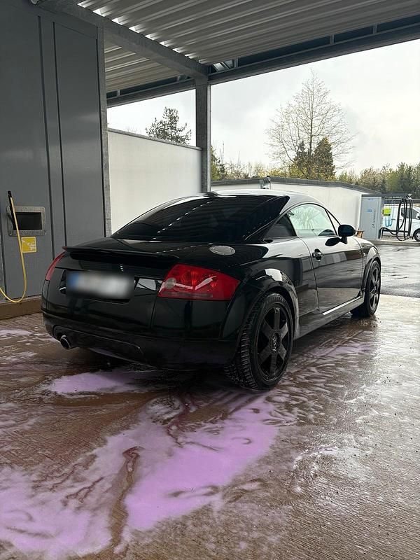 Second-hand Audi TT 180 CP (132 kW) 1999 Negru Coupe