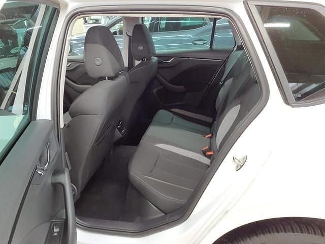 Gebraucht Skoda Kamiq Selection 116 PS (85 kW) 2025 Moonweiß perleffekt SUV