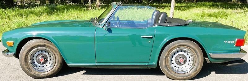Grün Gebraucht 1969 Triumph TR6 Cabrio | 12.500 € - Bild 1/4