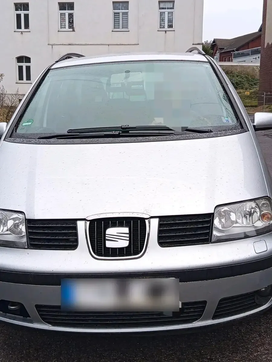 Gebraucht Seat Alhambra 140 PS (102 kW) 2010 Silber Van / Kleinbus