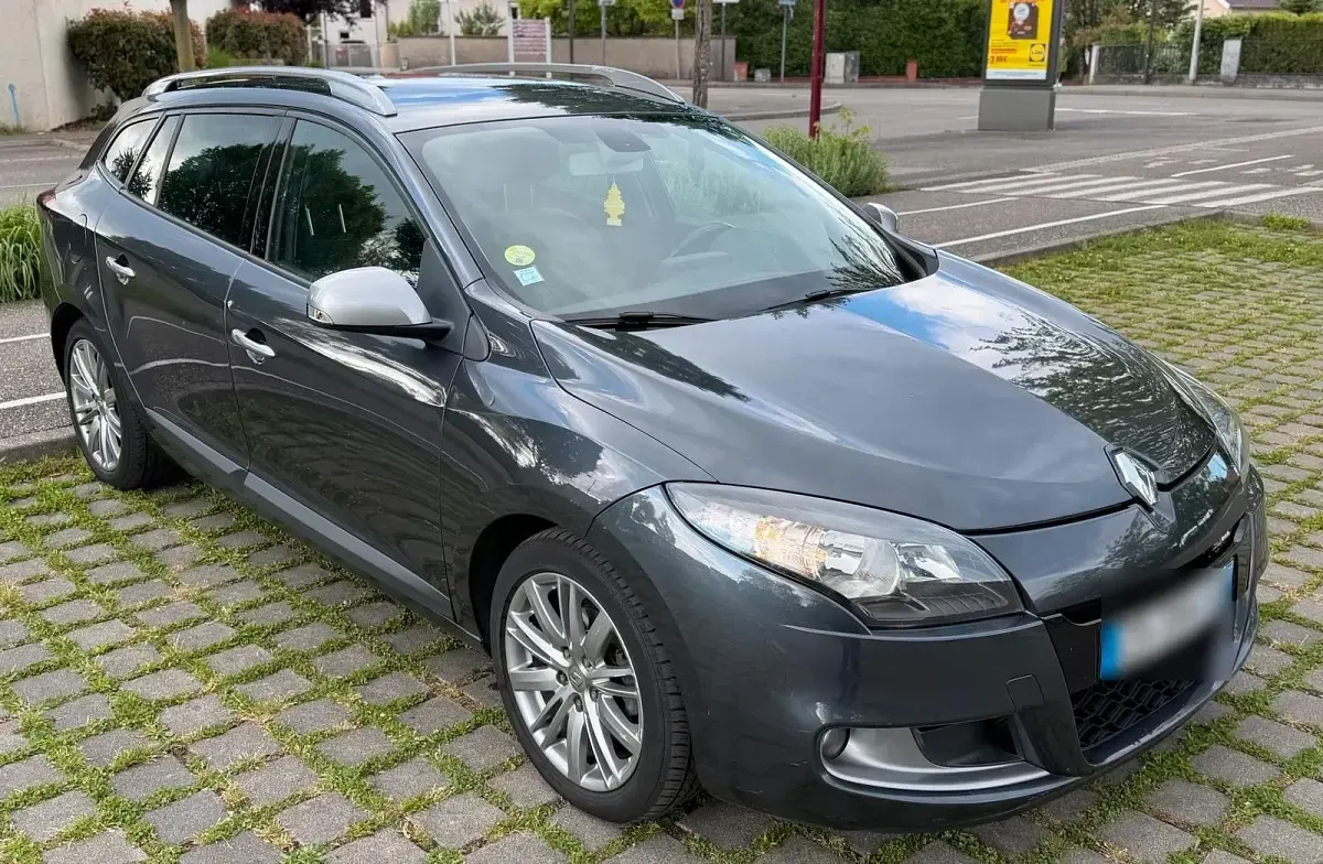 Gebraucht Renault Mégane GT Line GT-Line 130 PS (95 kW) 2010 Grau Kombi
