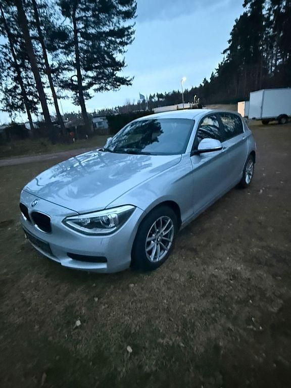 Gebraucht BMW 118 170 PS (125 kW) 2014 Silber Kleinwagen