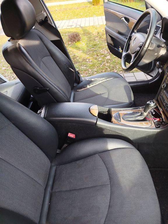 Gebraucht Mercedes E280 Avantgarde 190 PS (139 kW) 2009 Silber Kombi