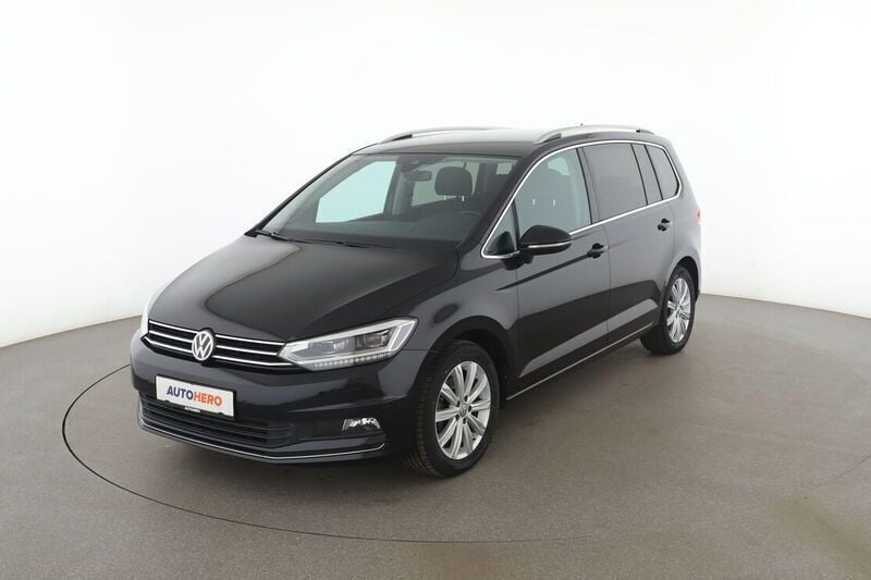 Schwarz Gebraucht 2019 VW Touran Highline Van / Kleinbus | 26.620 € (Fairer Preis) - Bild 1/4