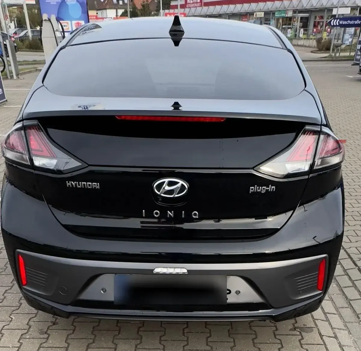 Gebraucht Hyundai Ioniq 141 PS (103 kW) 2020 Schwarz Kleinwagen