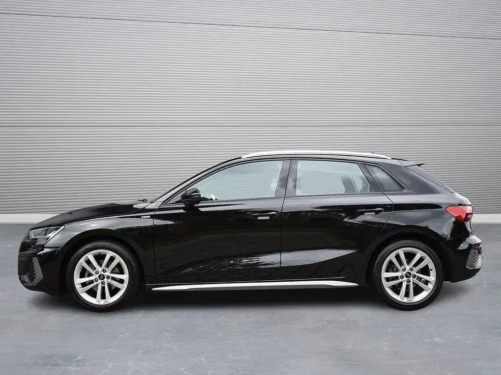 Gebraucht Audi A3 S-Line 150 PS (110 kW) 2024 Schwarz Limousine