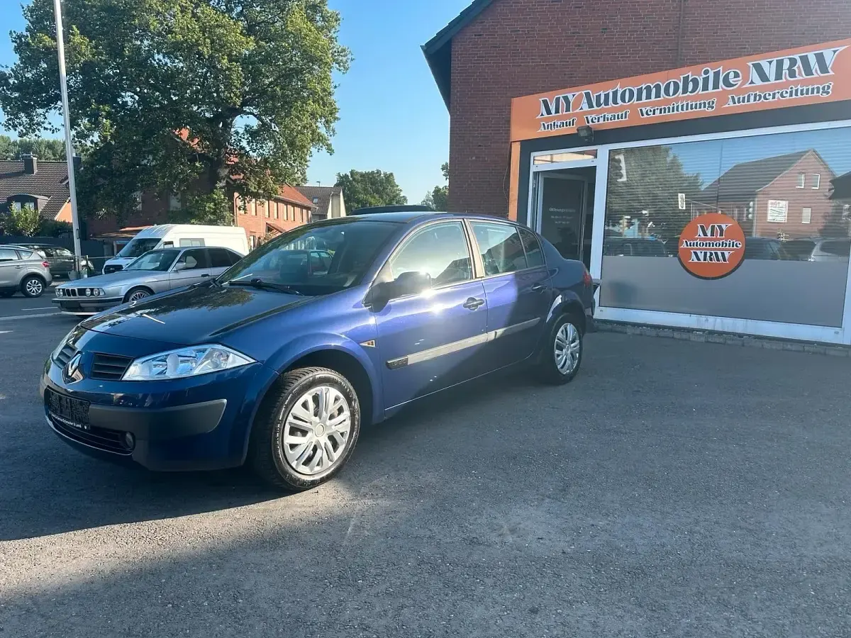 Gebraucht Renault Mégane 120 PS (88 kW) 2004 Blau Limousine