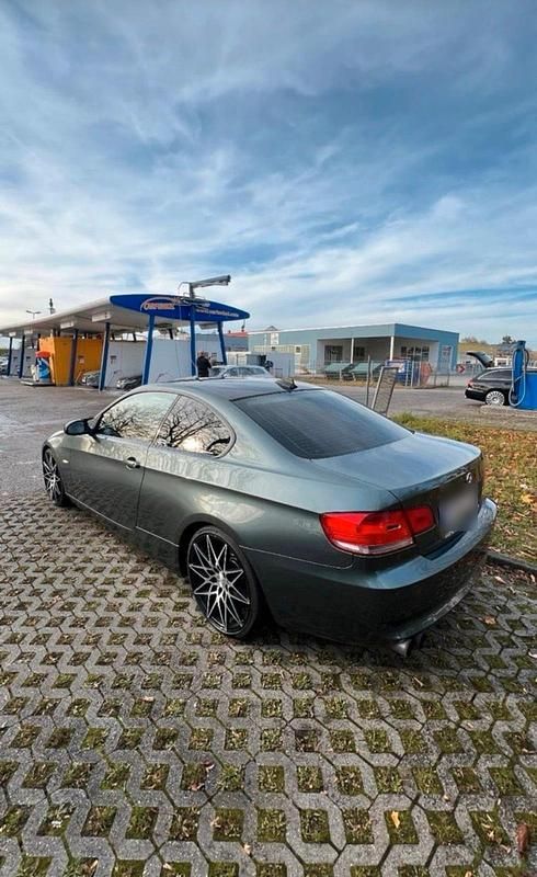 Gebraucht BMW 320 M Performance 170 PS (125 kW) 2009 Grau Coupé