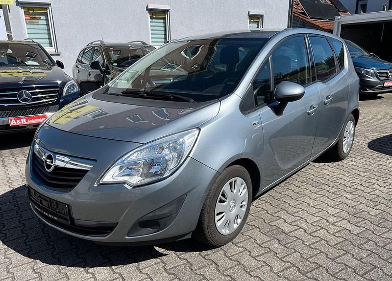 Gebraucht Opel Meriva Edition 95 PS (69 kW) 2013 Silber Van / Kleinbus
