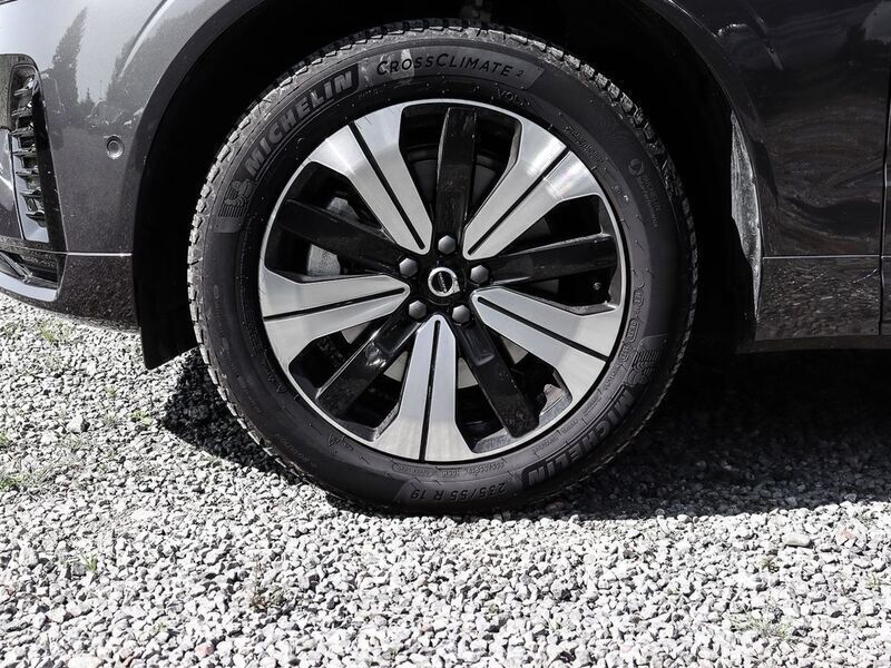 Gebraucht Volvo XC60 Plus 455 PS (334 kW) 2024 Grau SUV
