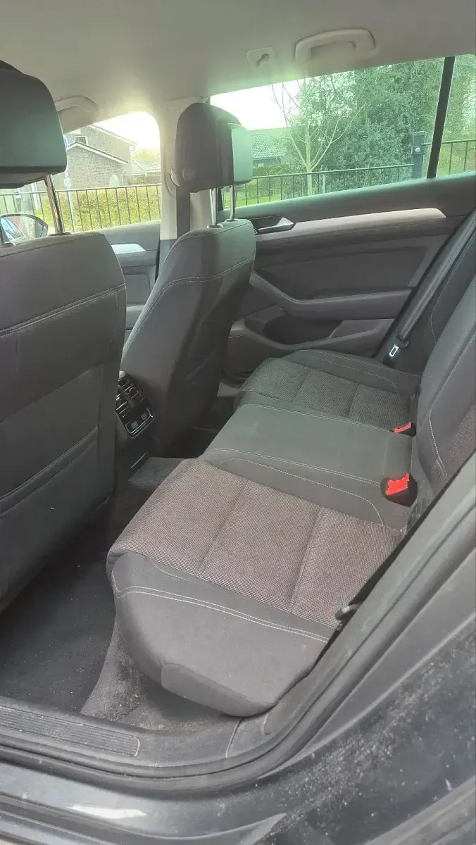 Second-hand VW Passat 150 CP (110 kW) 2015 Gri Break