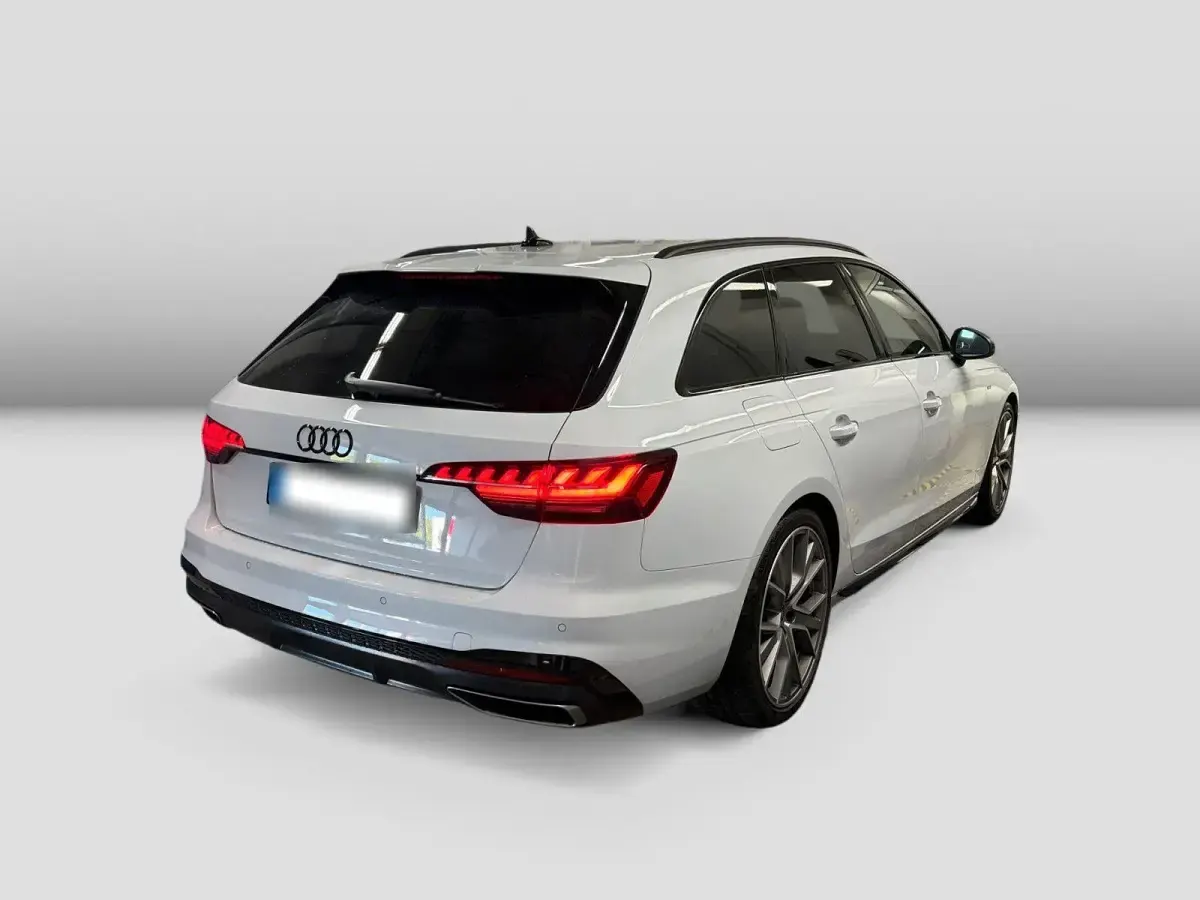 Gebraucht Audi A4 Competition 204 PS (150 kW) 2022 Weiß Kombi