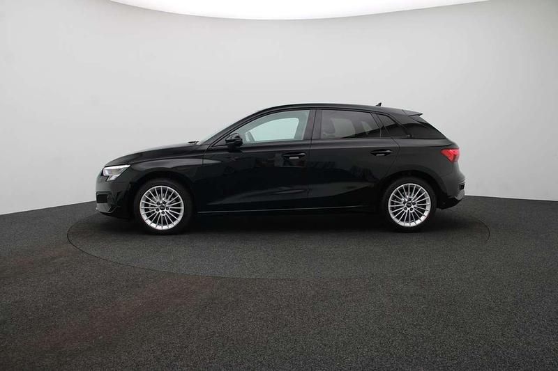 Second-hand Audi A3 Advanced 150 CP (110 kW) 2024 Negru Berlinǎ