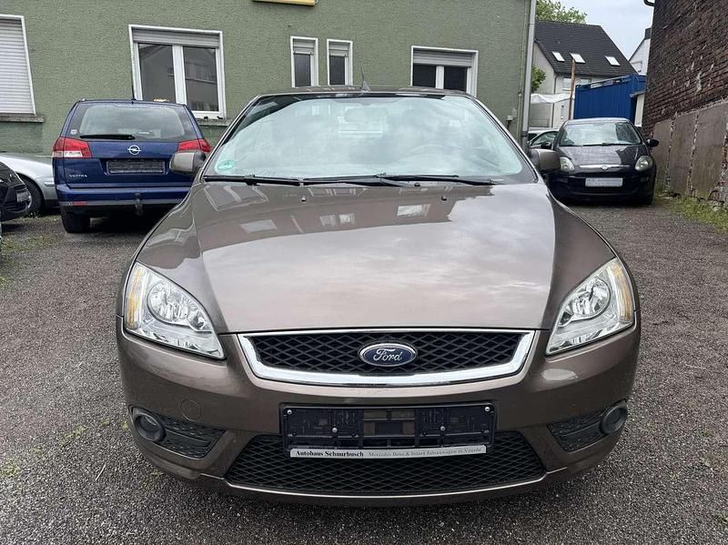 Gebraucht Ford Focus Cabriolet Trend 101 PS (74 kW) 2007 Luna Cabrio