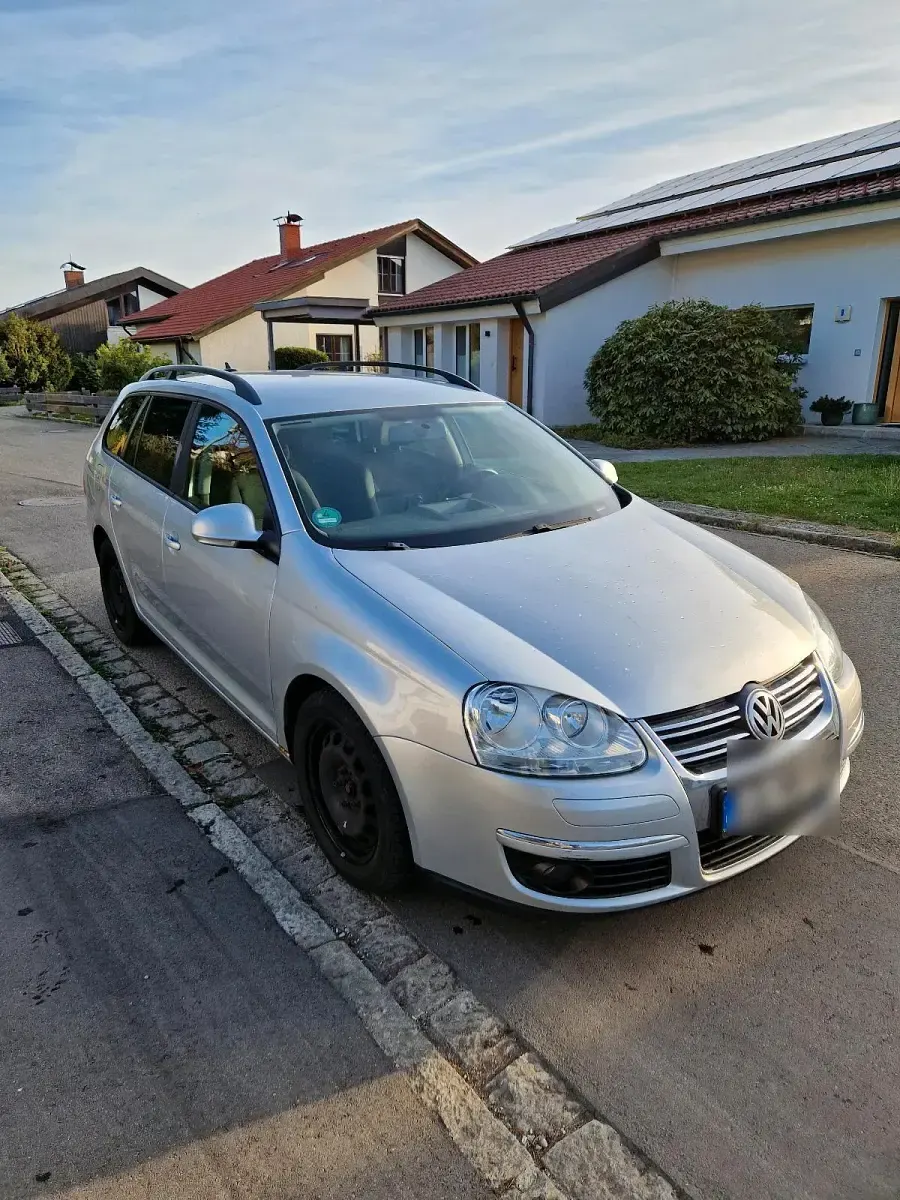 Gebraucht VW Golf VI 105 PS (77 kW) 2008 Silber Kleinwagen