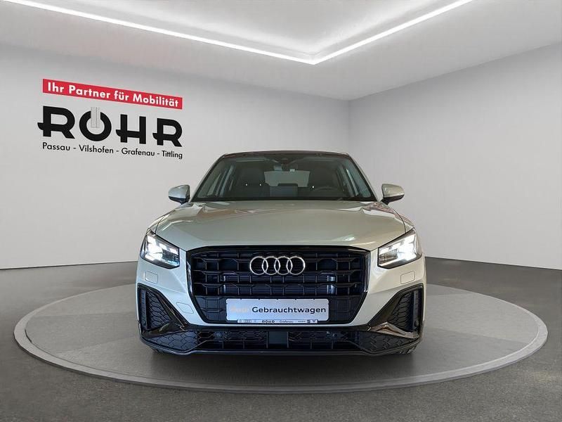 Gebraucht Audi Q2 S-Line 150 PS (110 kW) 2025 Tausilber metallic SUV