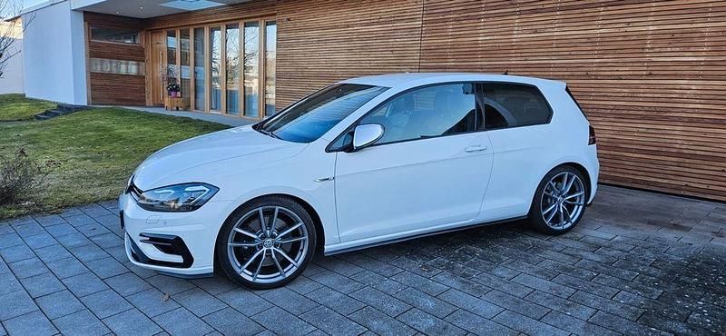 Gebraucht VW Golf VII R 310 PS (228 kW) 2017 Weiß Limousine