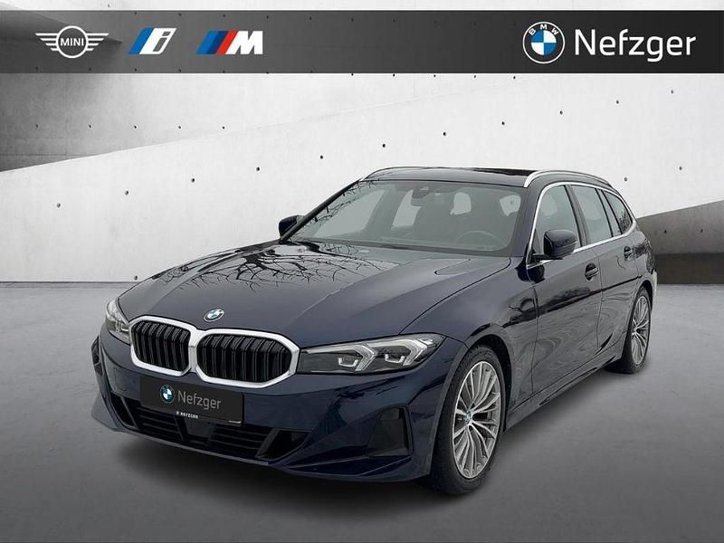 Gebraucht BMW 320 Performance 190 PS (139 kW) 2022 Blau Kombi
