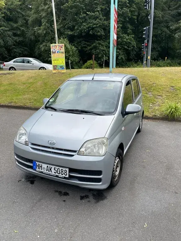 Gebraucht Daihatsu Cuore 58 PS (42 kW) 2006 Grau Kleinwagen