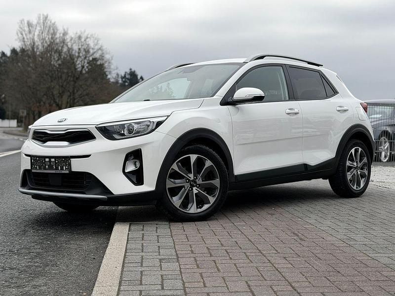 Weiß Gebraucht 2020 Kia Stonic Vision SUV | 13.300 € (Fairer Preis) - Bild 1/4