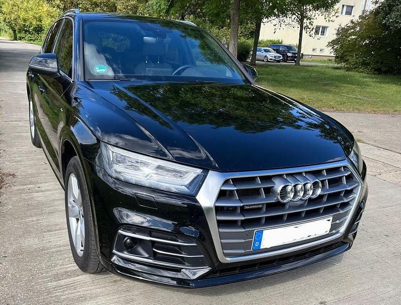 Schwarz Gebraucht 2020 Audi Q5 S-Line SUV | 33.700 € (Superpreis) - Bild 1/4