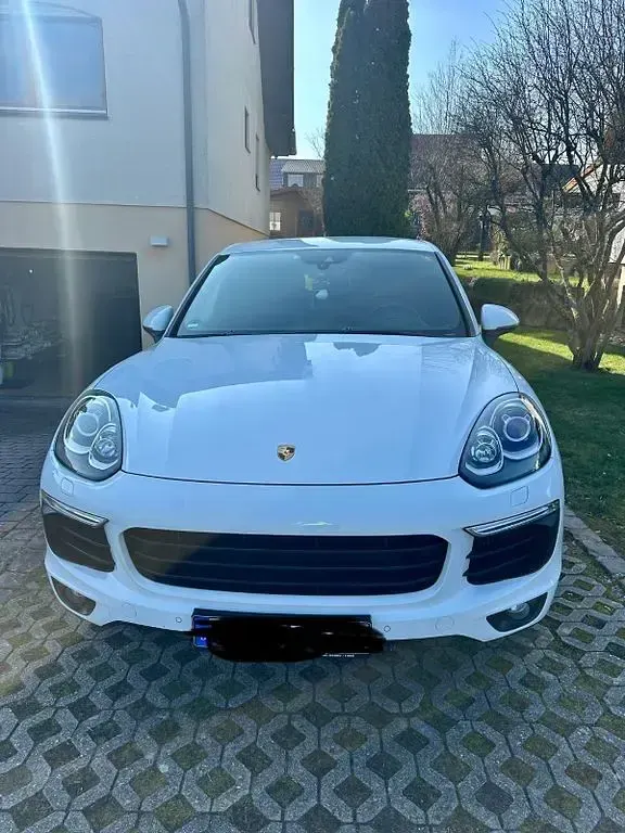Second-hand Porsche Cayenne Platinum Edition 262 CP (192 kW) 2016 Alb SUV