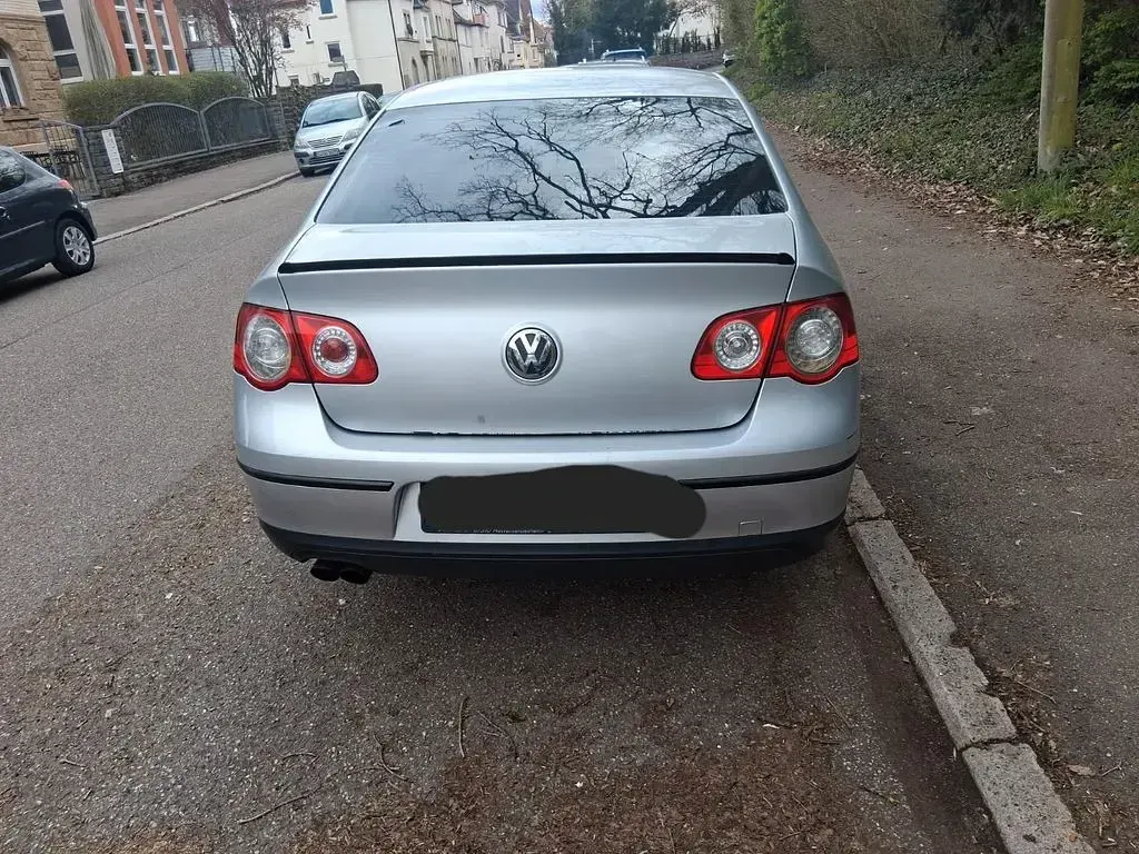 Second-hand VW Passat Trendline 150 CP (110 kW) 2007 Argintiu Berlinǎ