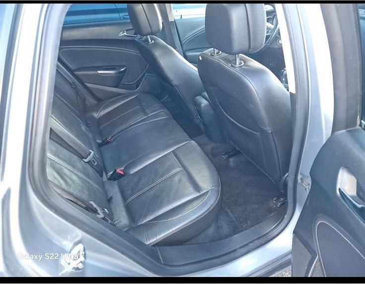 Gebraucht Opel Astra 140 PS (102 kW) 2011 Weiß Kombi