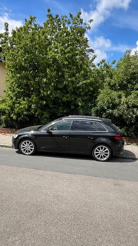 Schwarz Gebraucht 2014 Audi A3 Sportback Limousine | 16.900 € (Etwas zu teuer) - Bild 1/4