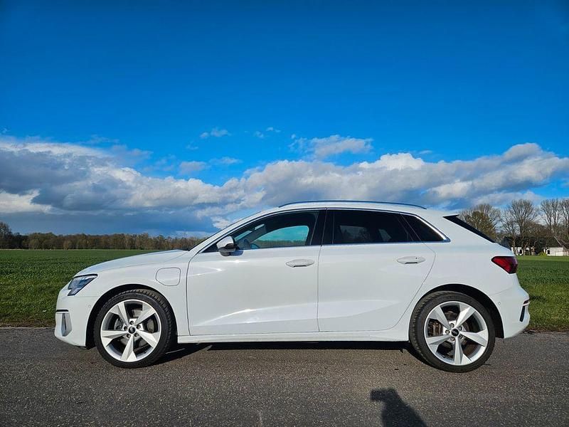 Gebraucht Audi A3 Sport 150 PS (110 kW) 2020 Weiß Limousine