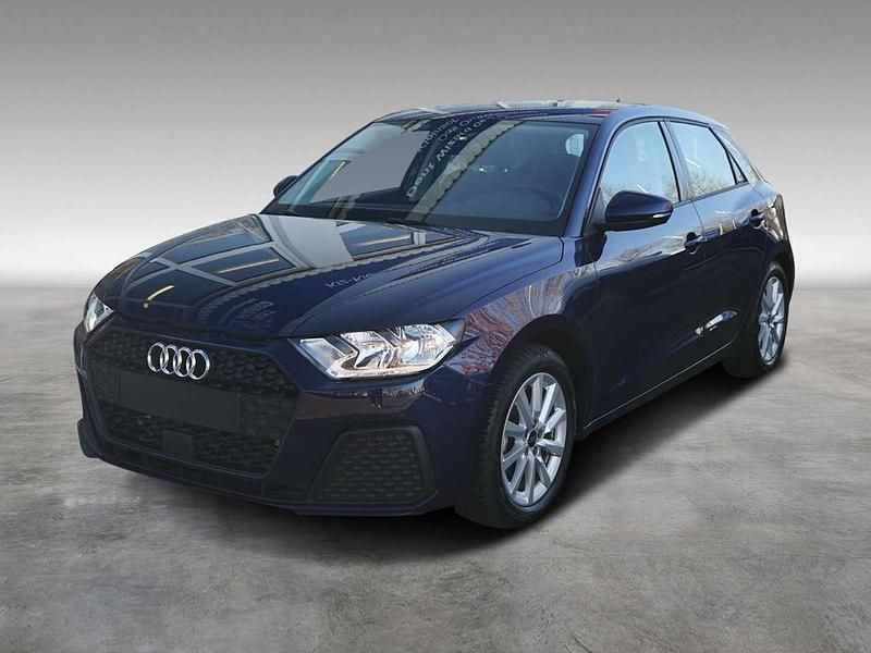 Gebraucht Audi A1 Basis 95 PS (69 kW) 2025 2d navarrablau metallic Limousine
