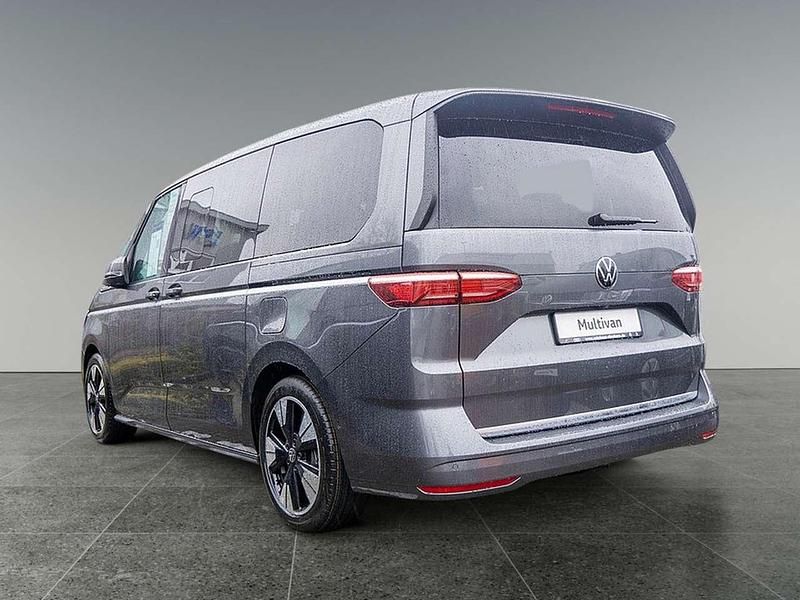 Neu VW Multivan Style 150 PS (110 kW) 2026 Indiumgrau Van