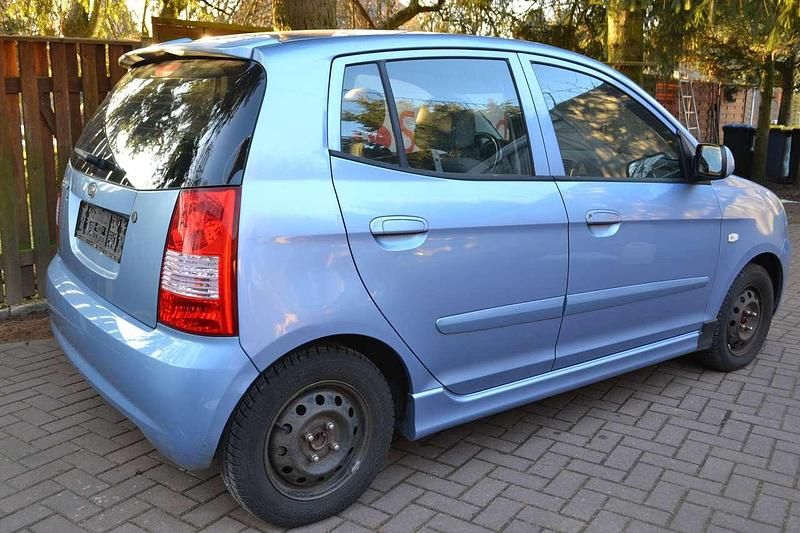 Gebraucht Kia Picanto EX 65 PS (47 kW) 2008 Diamantblau met. Kleinwagen